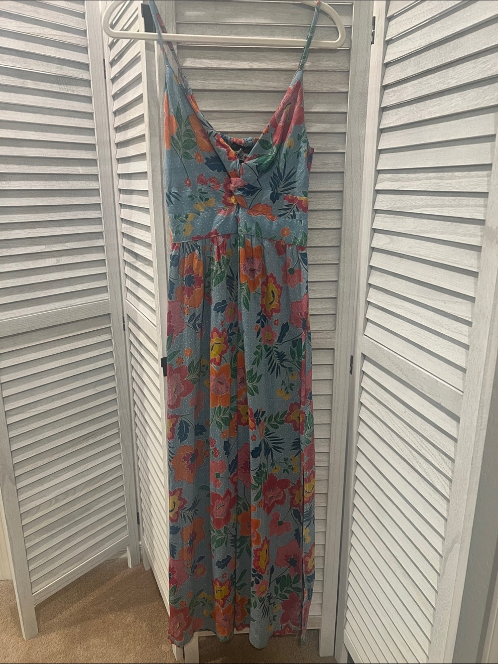 Angie - Floral V-Neck Maxi Dresses with peep hole, Medium